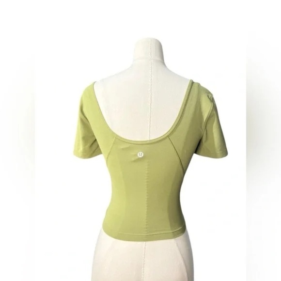 Lululemon Align tee Green Slim fit Cropped length Nulu Sz 2 - Picture 5 of 6
